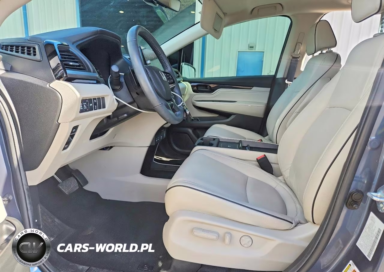 2025 Honda Odyssey Touring VIN:5FNRL6H85SB032345 - 7