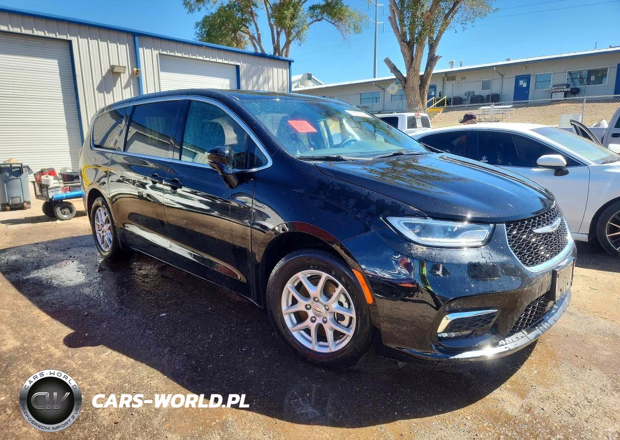 2025 Chrysler Pacifica Select VIN:2C4RC1BG3SR520684 - 4