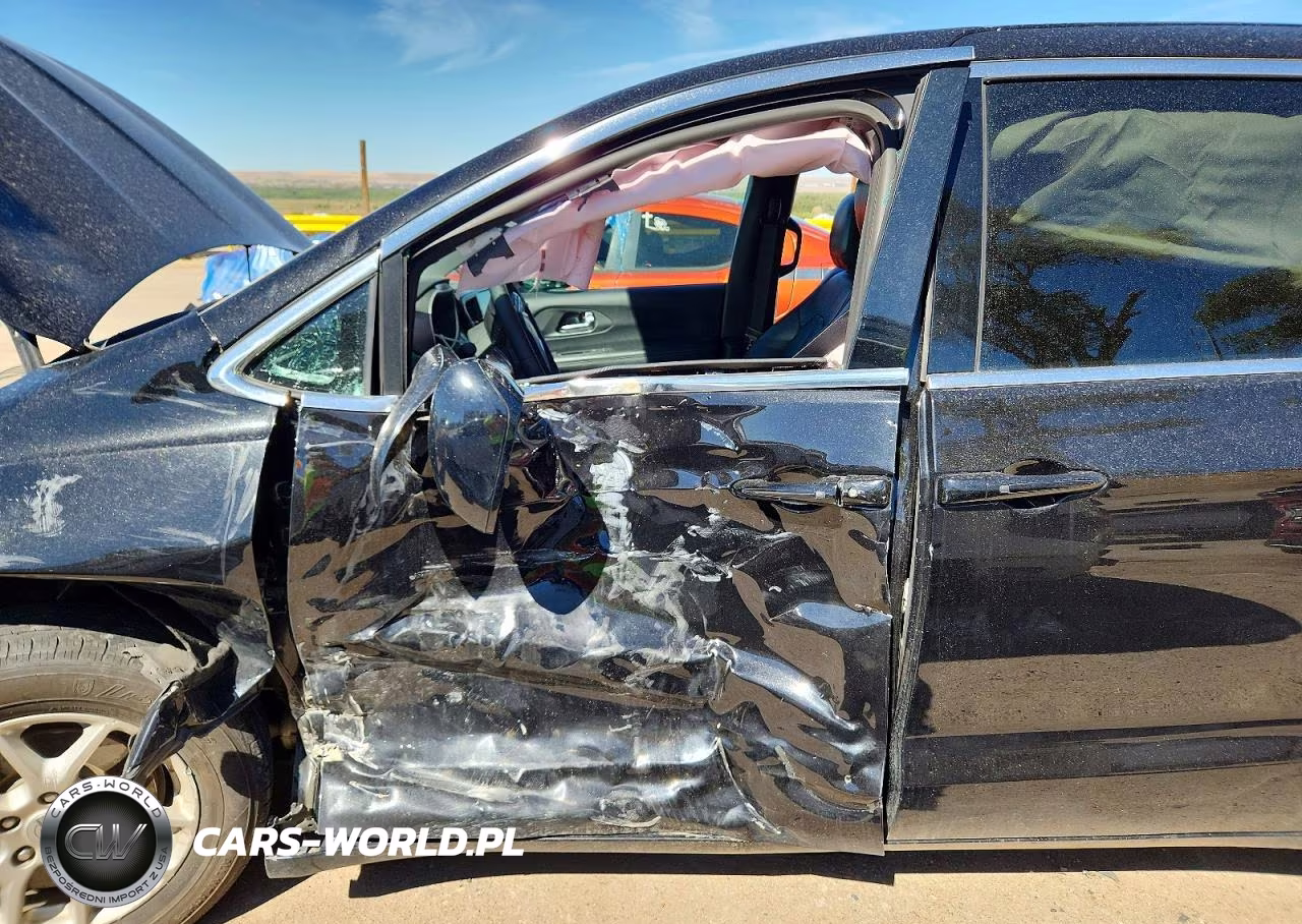 2025 Chrysler Pacifica Select VIN:2C4RC1BG3SR520684 - 7