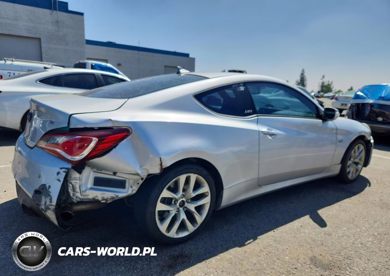 2014 Hyundai Genesis Coupe 3.8 Grand Touring VIN:KMHHU6KJ1EU116982 - 3