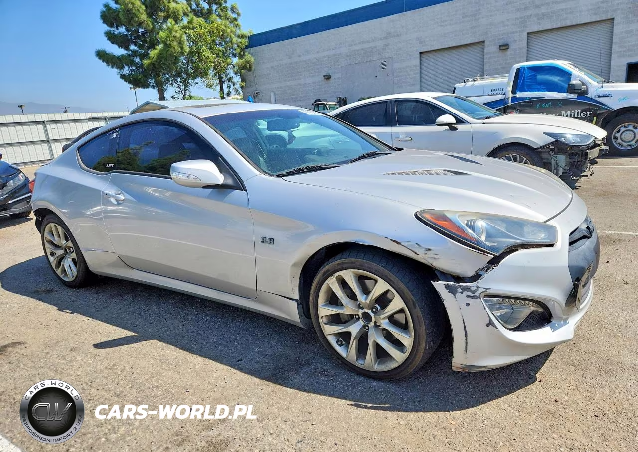 2014 Hyundai Genesis Coupe 3.8 Grand Touring VIN:KMHHU6KJ1EU116982 - 4