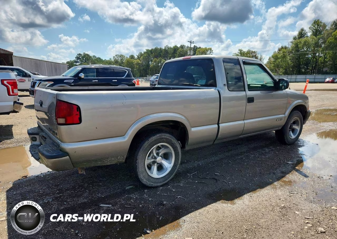2000 Chevrolet S Truck S10 VIN:1GCCS1957Y8218185 - 3