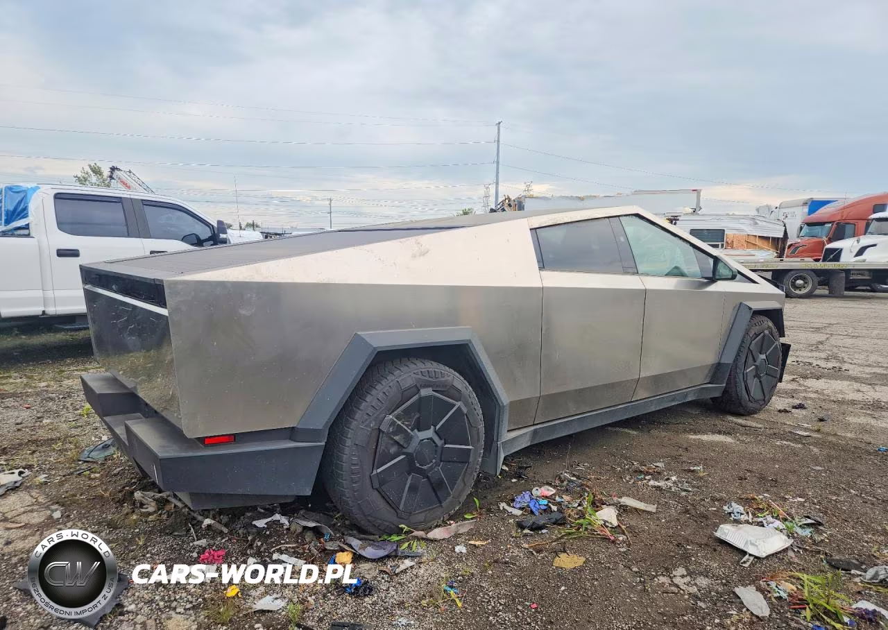 2024 Tesla Cybertruck VIN:7G2CEHED9RA026288 - 3