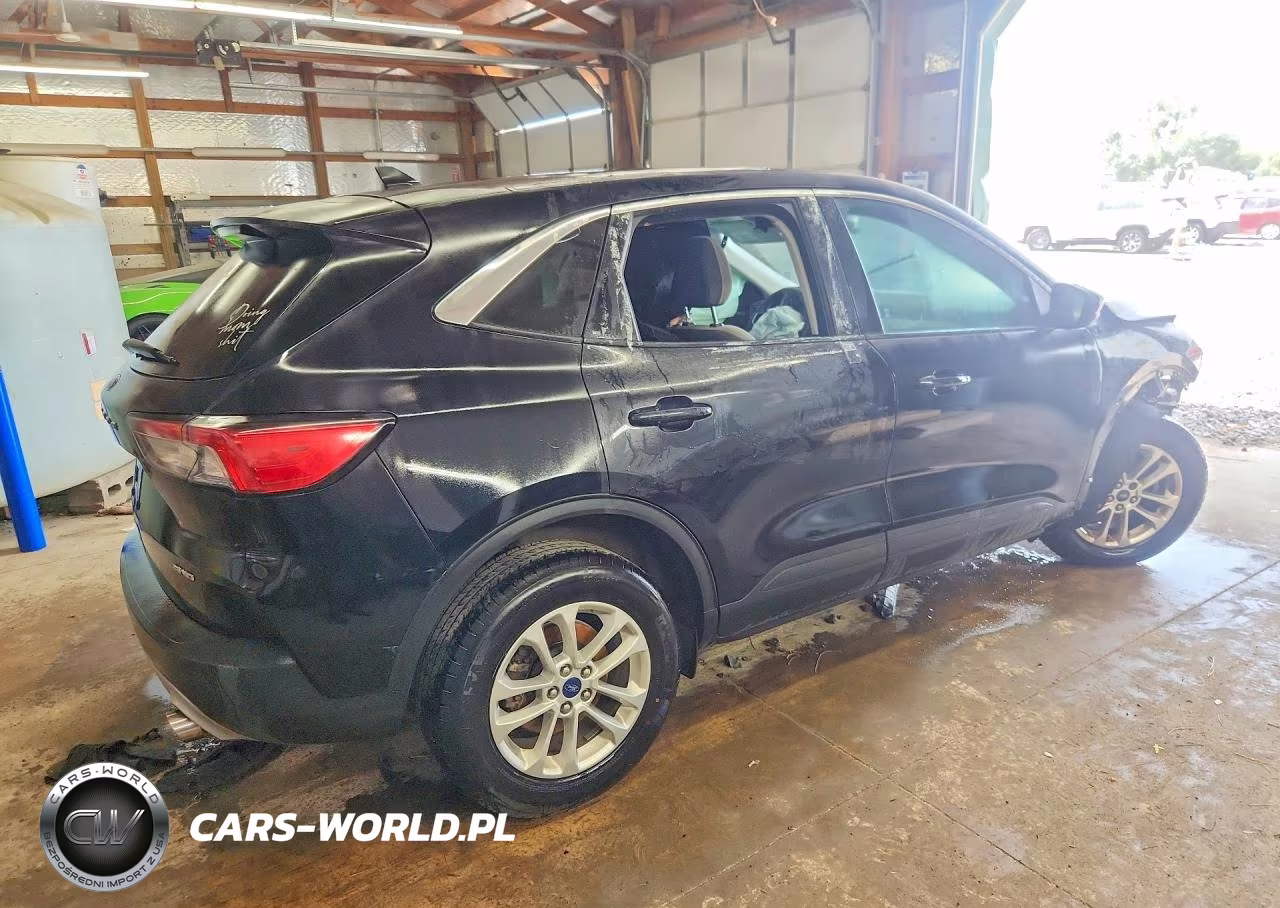 2021 Ford Escape Se VIN:1FMCU9G60MUA48852 - 3