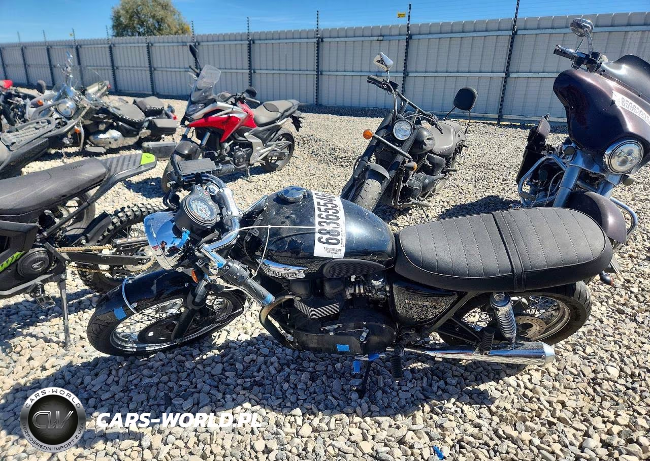 2007 Triumph Motorcycle Bonneville VIN:SMT900K147T291271 - 3