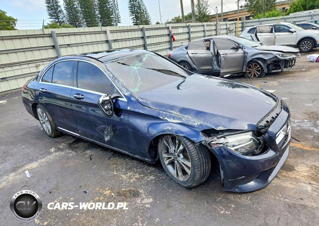 2019 Mercedes-Benz C 300 4Matic VIN:55SWF8EB9KU306036 - 4