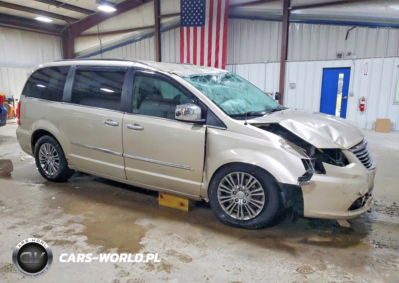 2015 Chrysler Town & Country Touring L VIN:2C4RC1CG1FR531851 - 4
