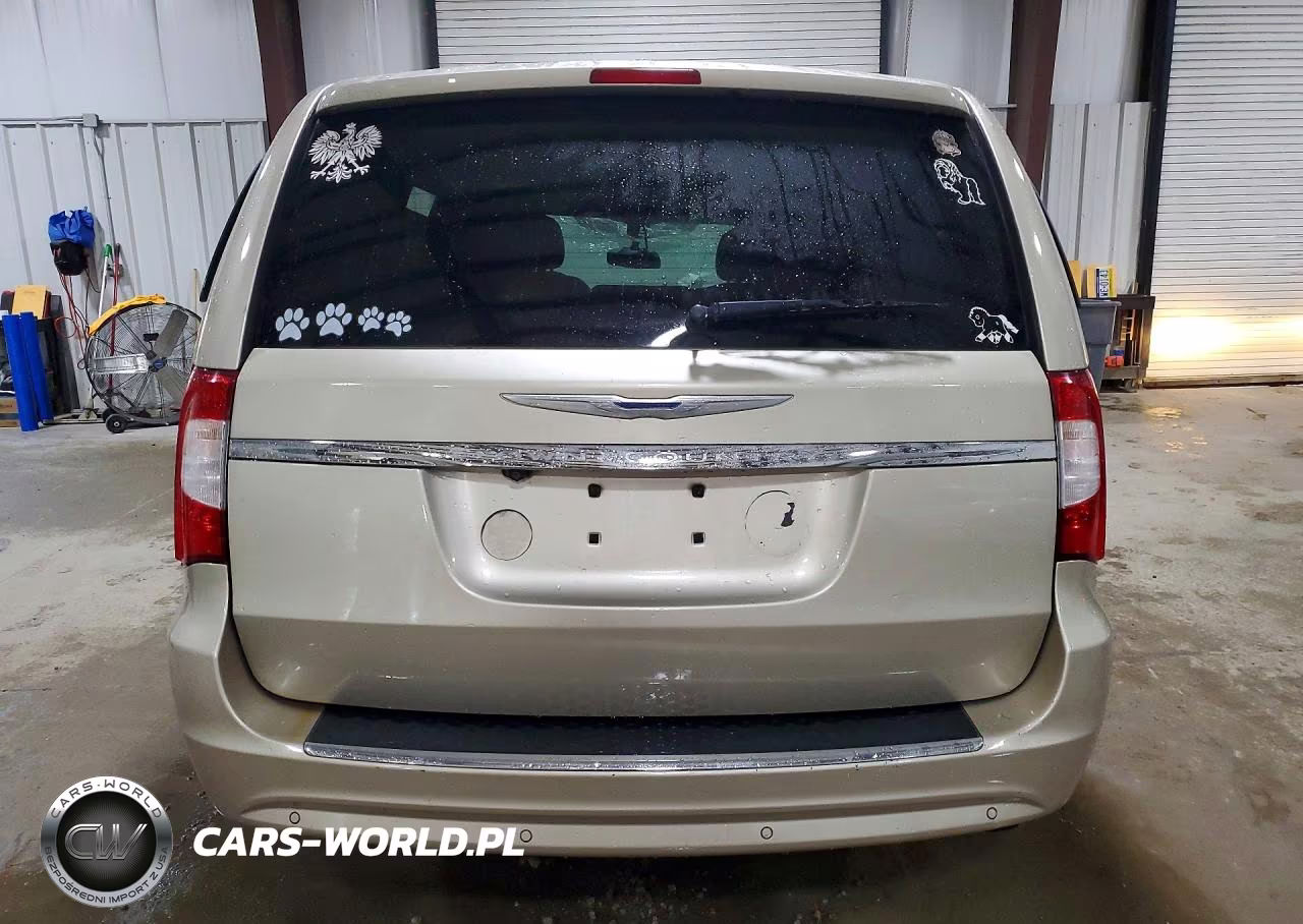 2015 Chrysler Town & Country Touring L VIN:2C4RC1CG1FR531851 - 6