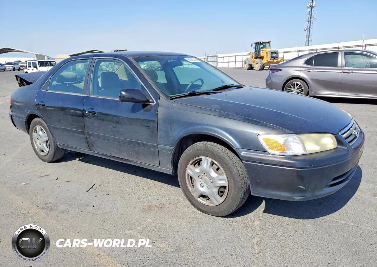 2001 Toyota Camry Le VIN:4T1BG22K71U110662 - 4