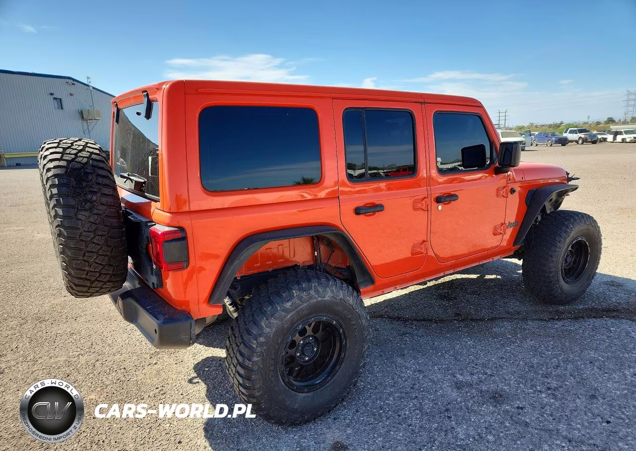 2019 Jeep Wrangler Unlimited Sahara VIN:1C4HJXEG6KW575511 - 3