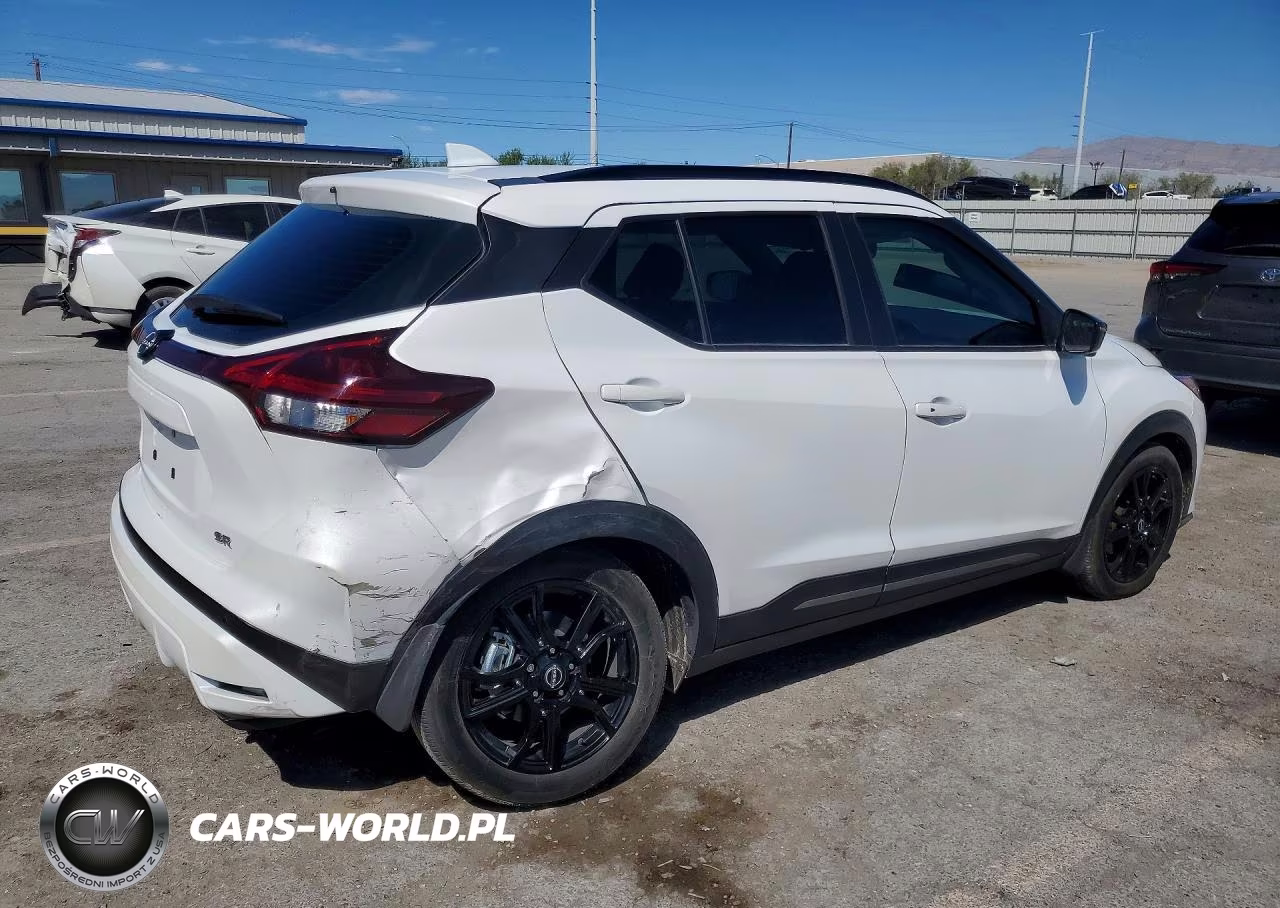 2023 Nissan Kicks Sr VIN:3N1CP5DVXPL565982 - 3