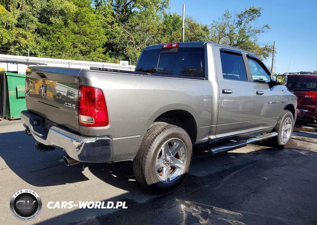 2011 Dodge Ram 1500 VIN:1D7RV1CR5BS552465 - 3