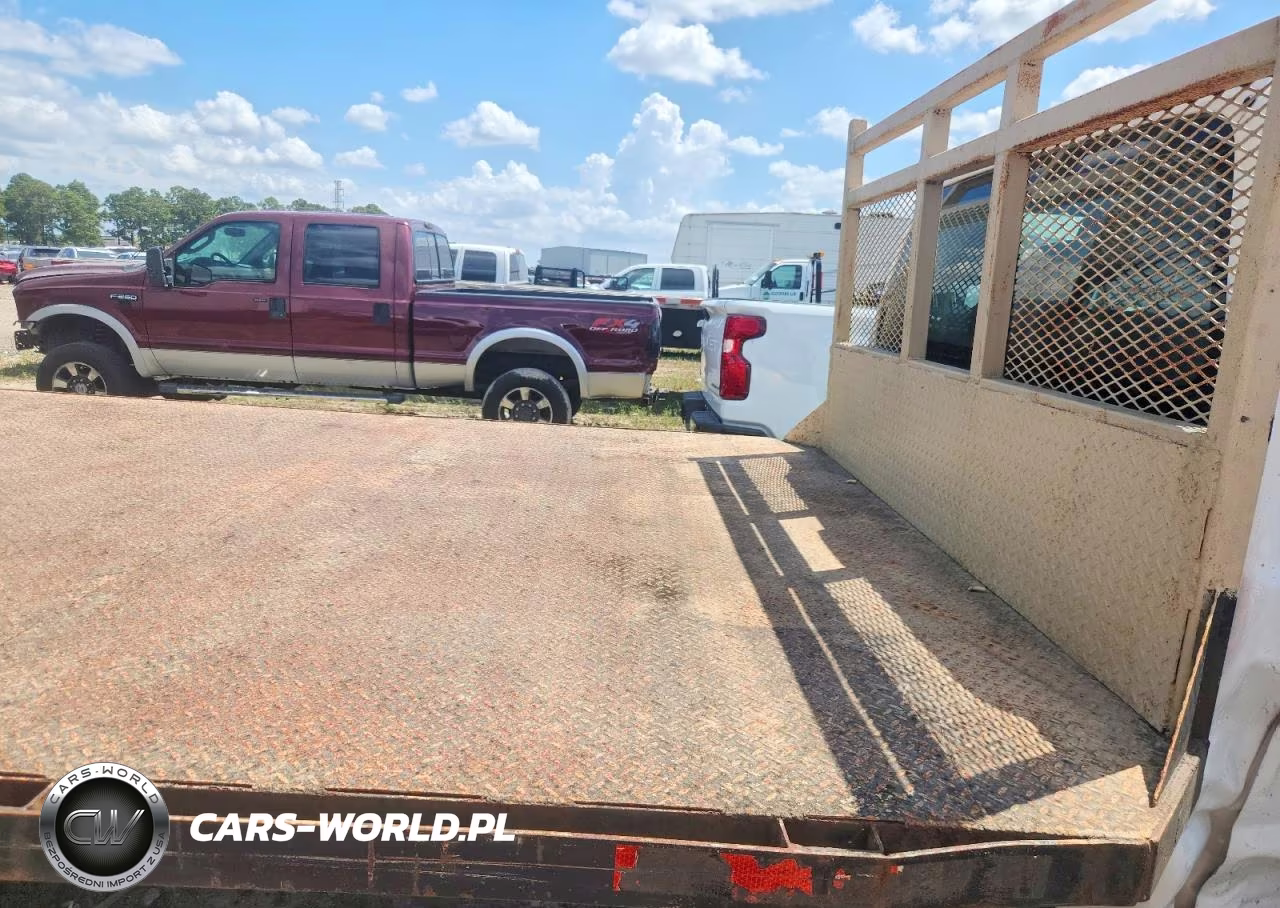 2011 Ford F-450 Super Duty VIN:1FDUF4GT0BEA43374 - 10