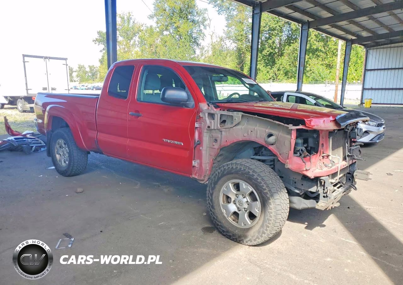 2010 Toyota Tacoma V6 VIN:5TEUU4EN4AZ748883 - 4