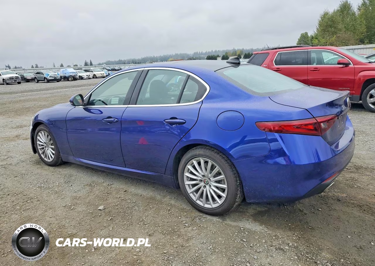 2021 Alfa Romeo Giulia Sport VIN:ZARFAMAN3M7648945 - 2