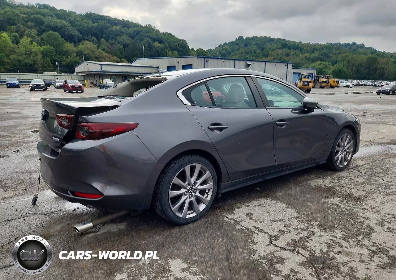 2020 Mazda 3 Preferred VIN:JM1BPBDMXL1162973 - 3