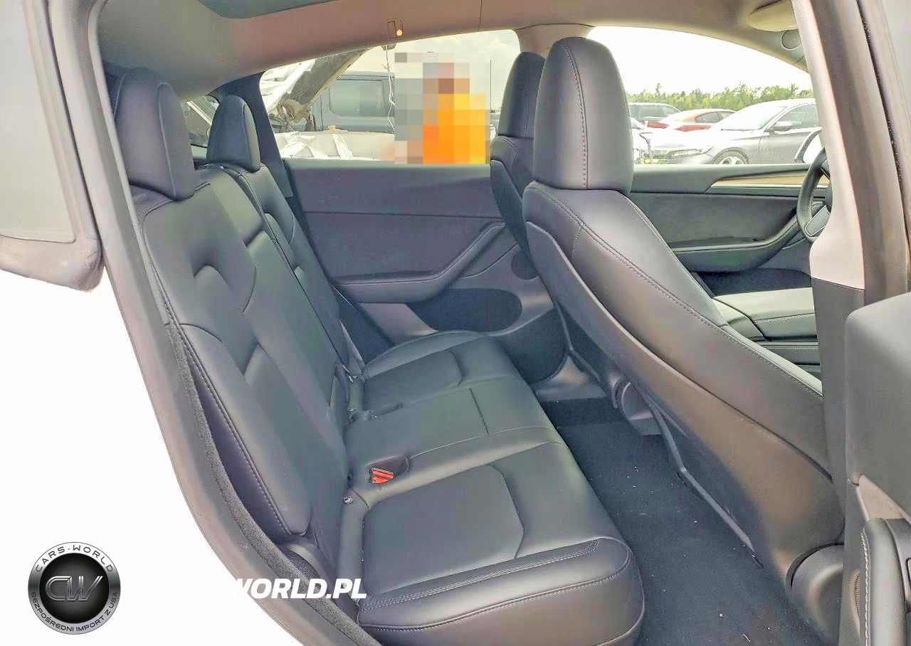 2023 Tesla Model Y VIN:7SAYGDEEXPA057375 - 10