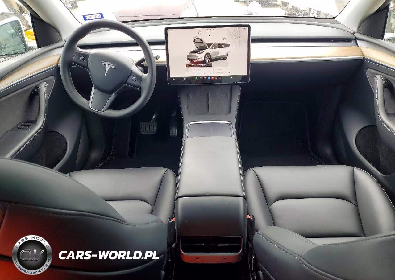 2023 Tesla Model Y VIN:7SAYGDEEXPA057375 - 8