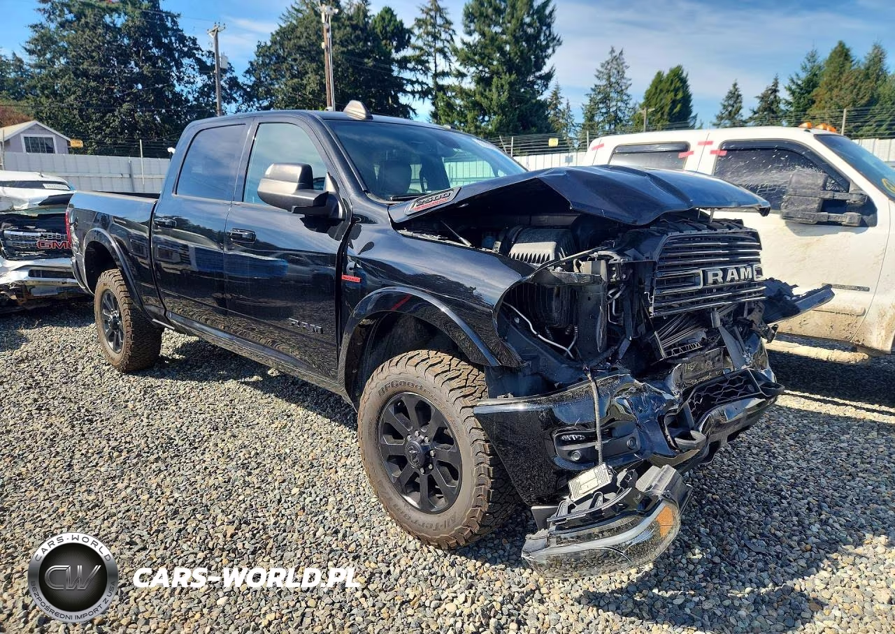 2021 Ram 2500 Laramie VIN:3C6UR5FL8MG658387 - 4