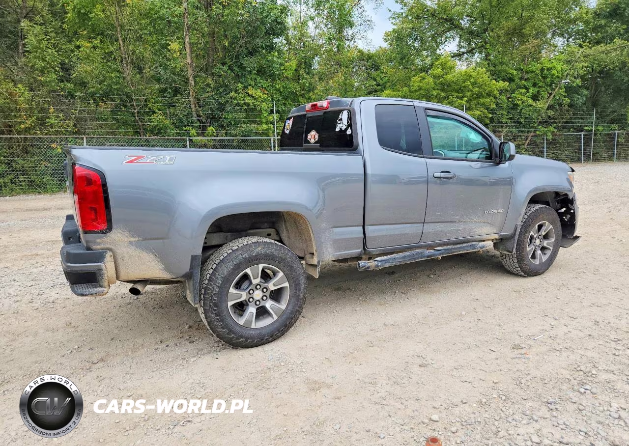 2018 Chevrolet Colorado Z71 VIN:1GCHTDEN0J1112167 - 3