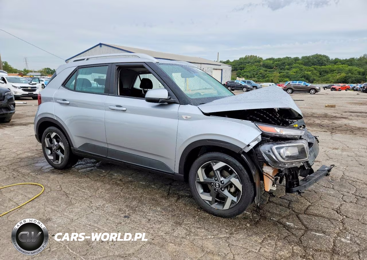 2022 Hyundai Venue Sel VIN:KMHRC8A35NU201555 - 4