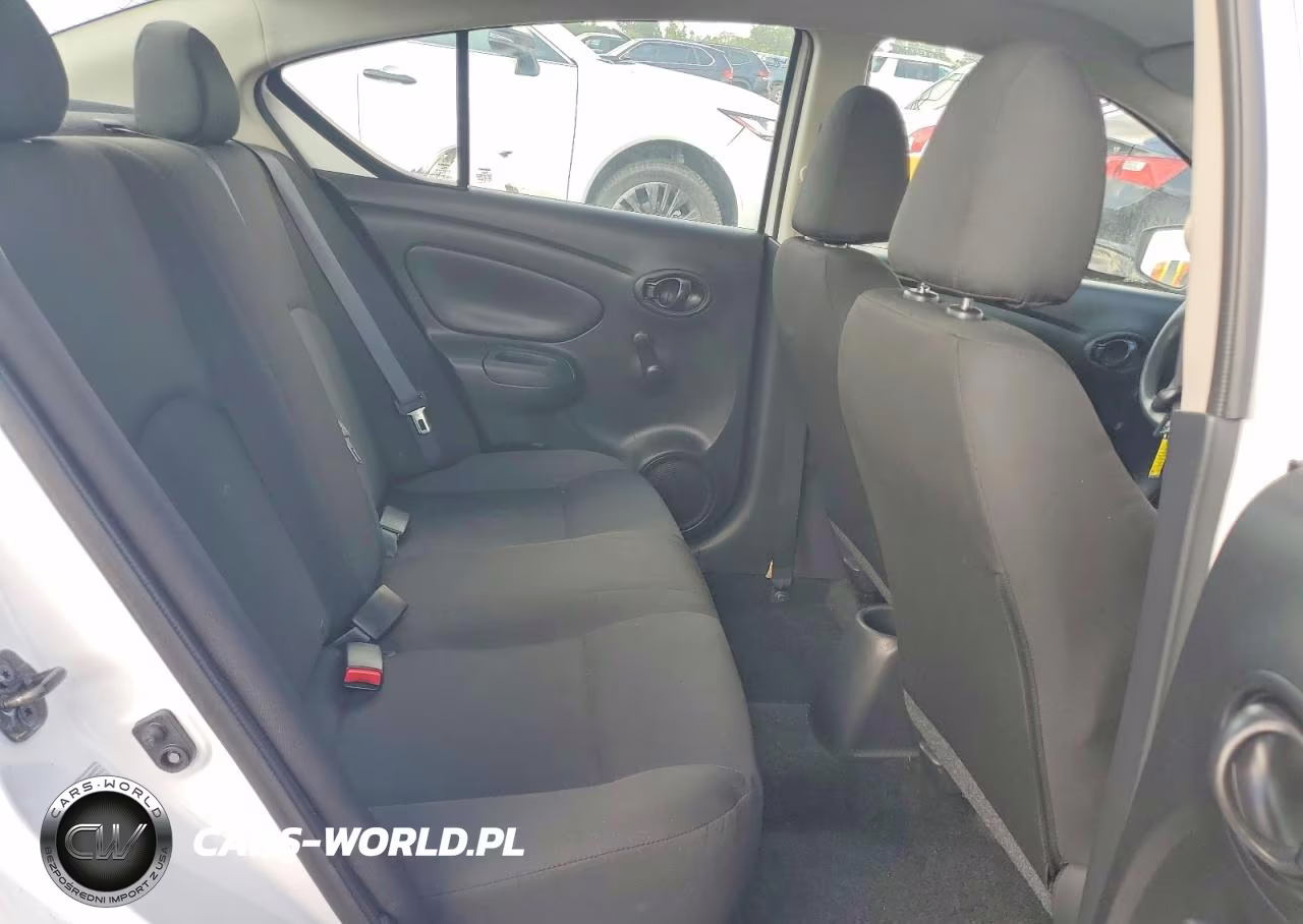 2018 Nissan Versa VIN:3N1CN7AP8JL829778 - 10