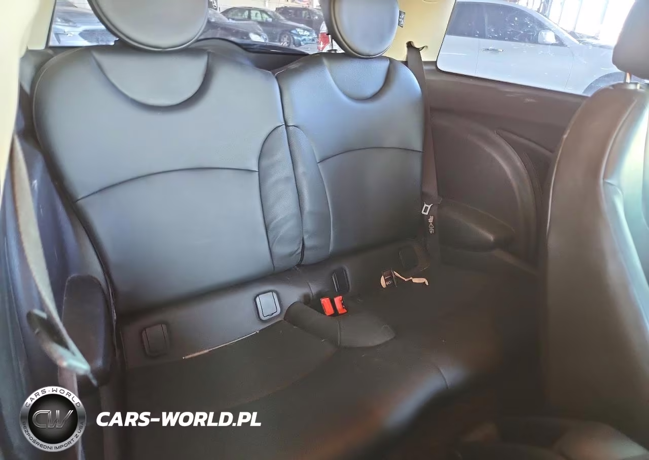 2011 Mini Cooper VIN:WMWSU3C50BT094983 - 10