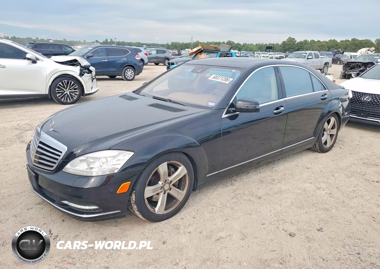 2010 Mercedes-Benz S 550