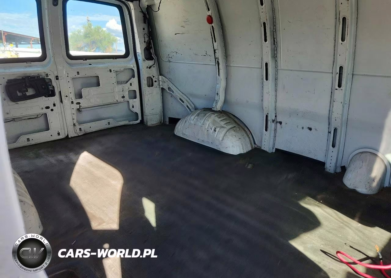 2020 Chevrolet Express G2500 Delivery Van VIN:1GCWGAFP5L1129091 - 11