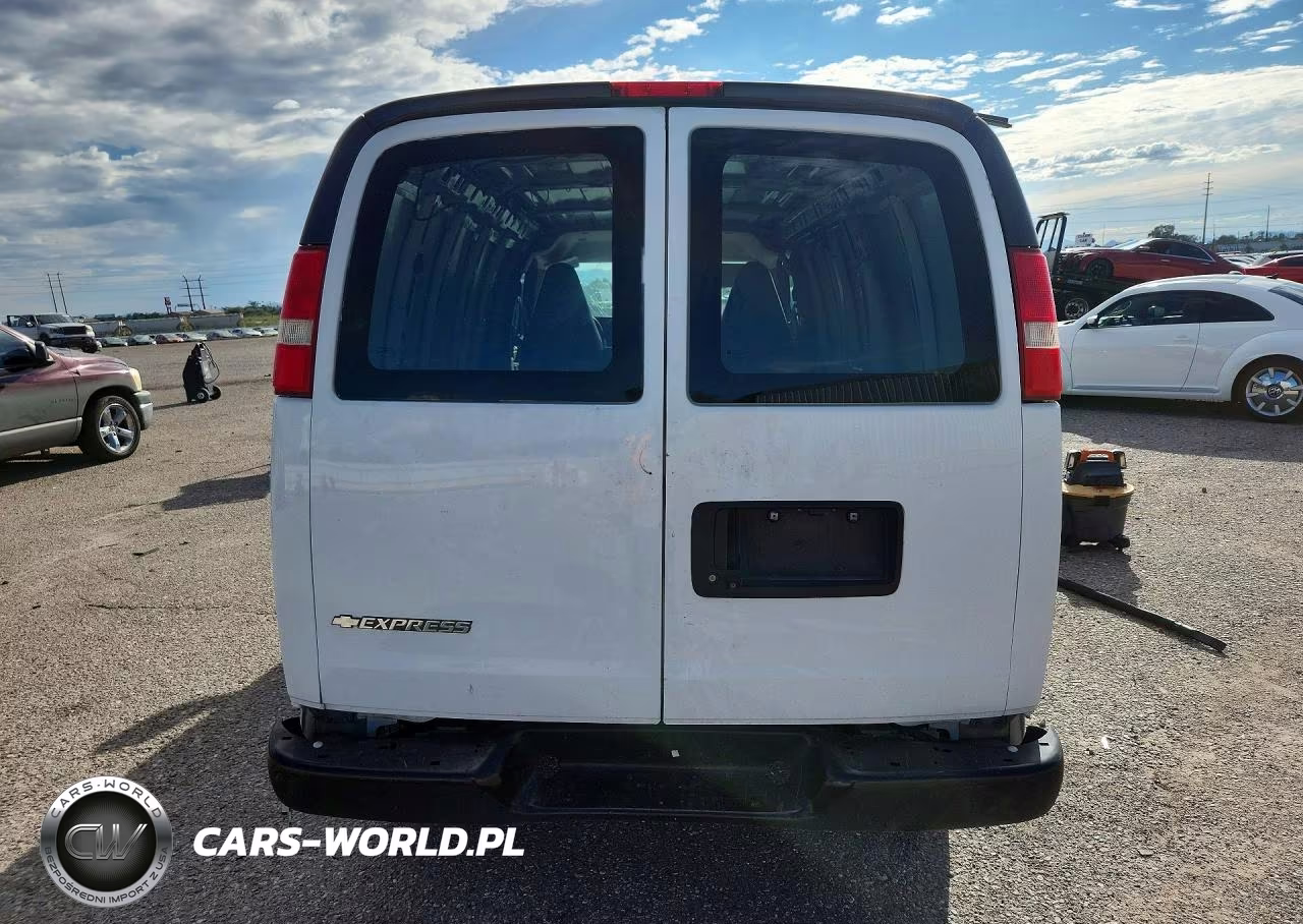 2020 Chevrolet Express G2500 Delivery Van VIN:1GCWGAFP5L1129091 - 6