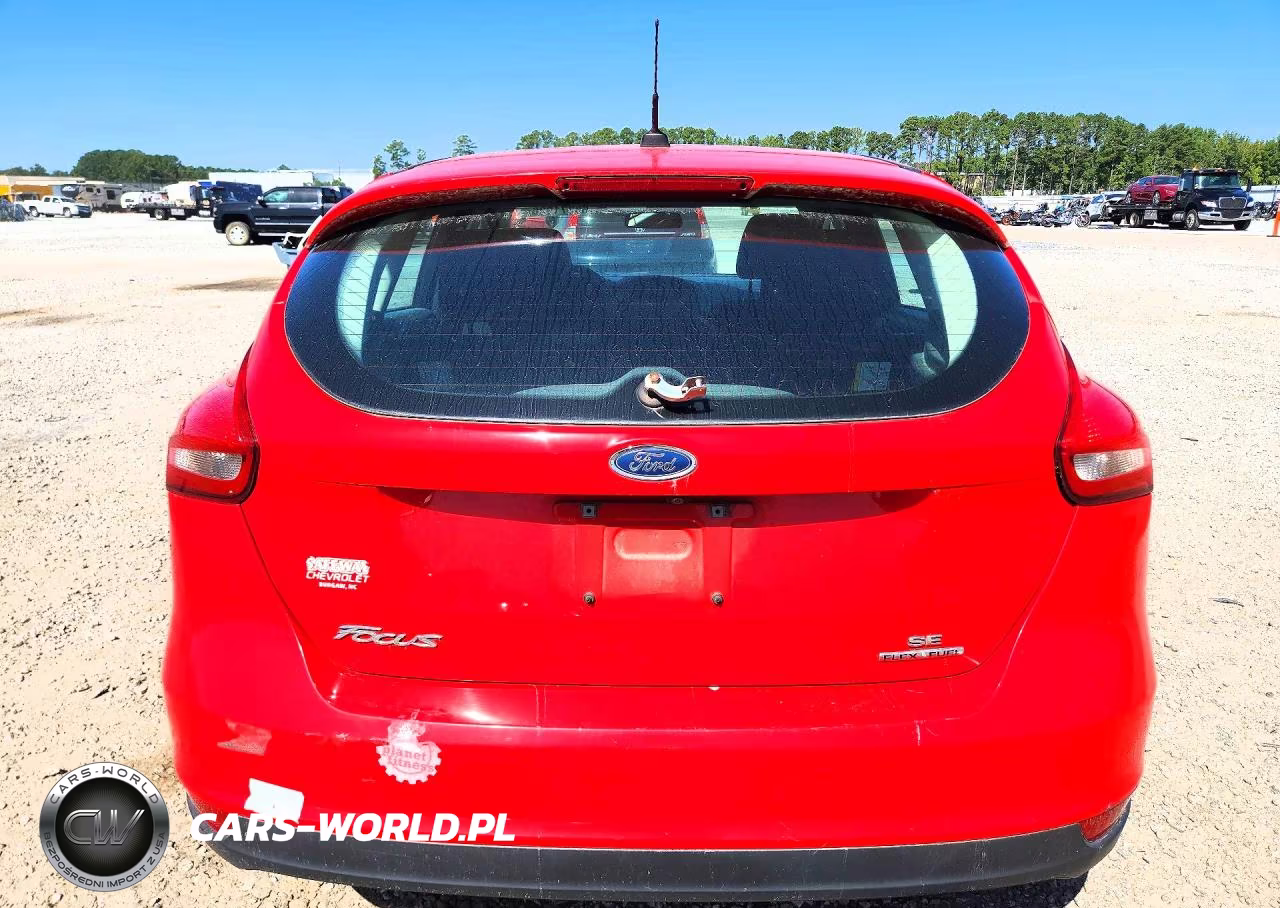 2016 Ford Focus Se VIN:1FADP3K25GL222402 - 6