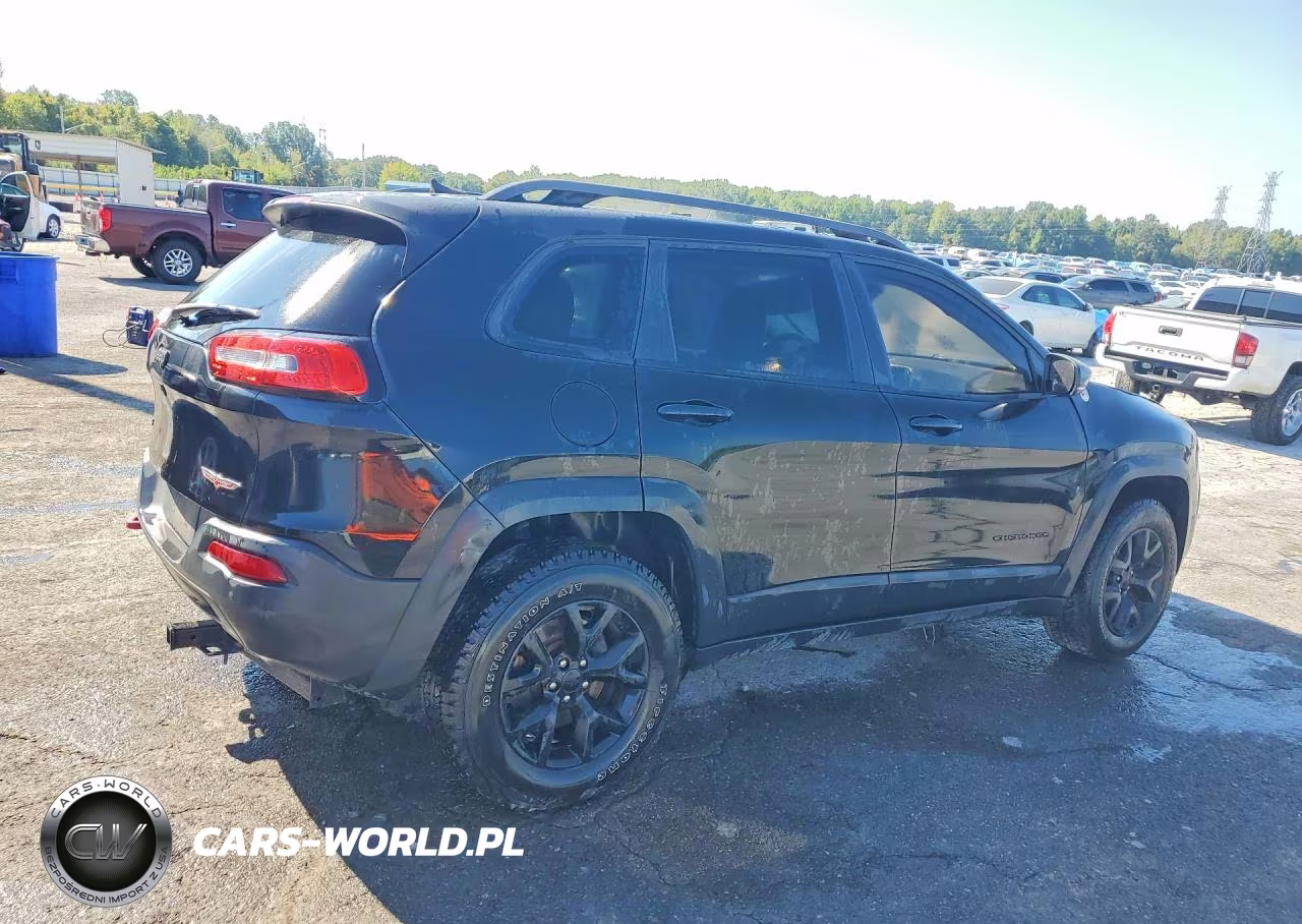 2016 Jeep Cherokee Trailhawk VIN:1C4PJMBSXGW194545 - 3
