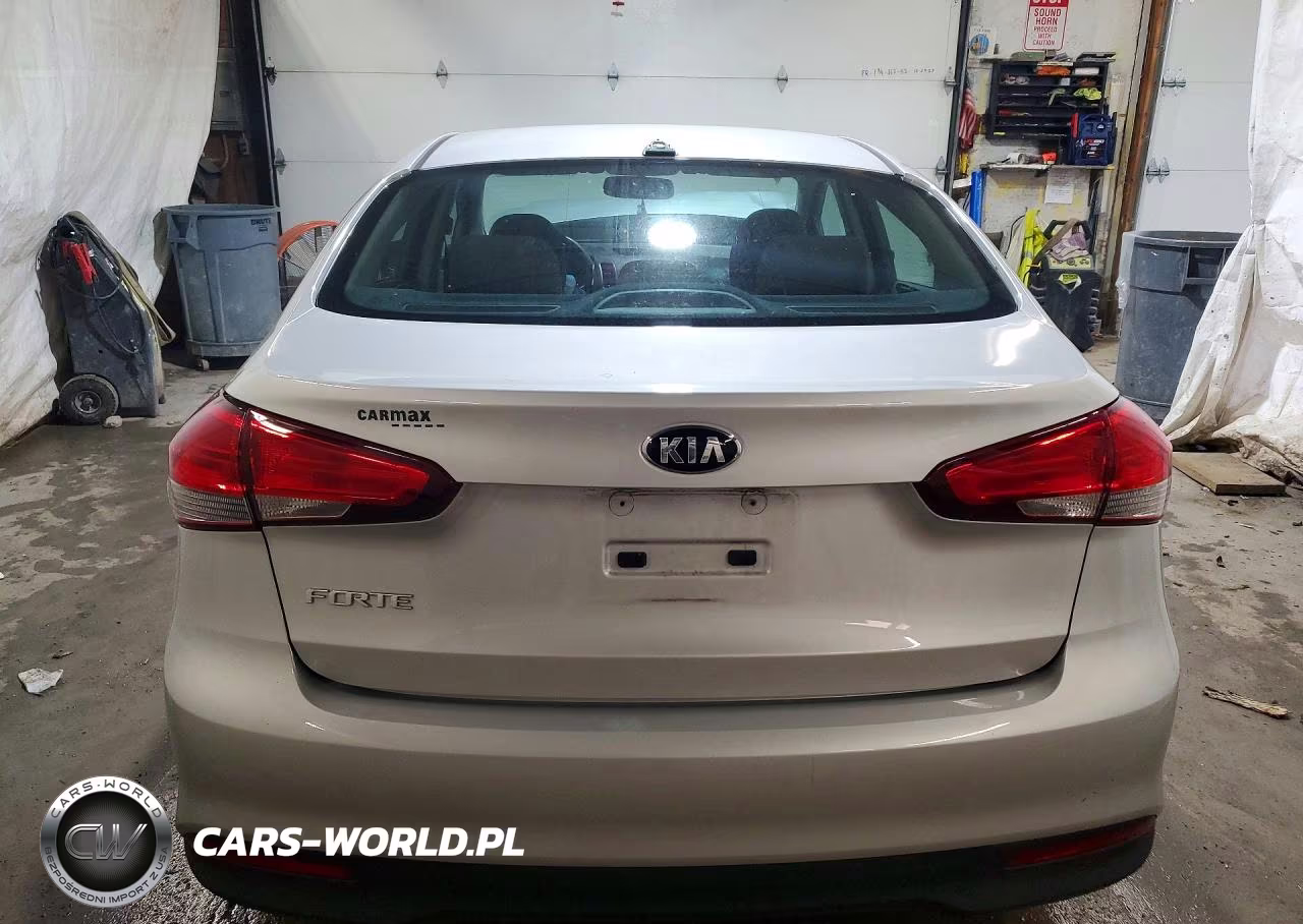2017 Kia Forte Lx VIN:3KPFK4A78HE056553 - 6