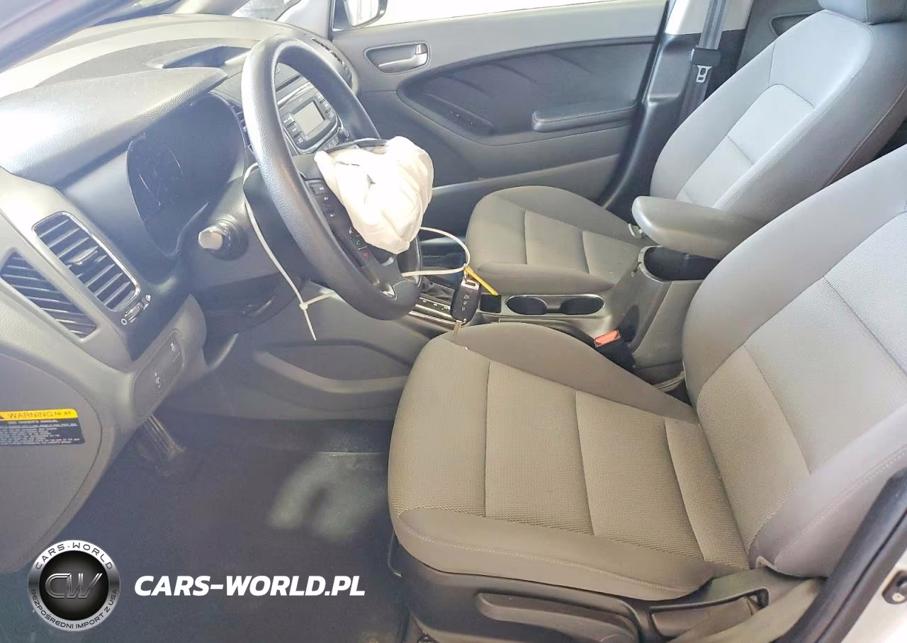 2017 Kia Forte Lx VIN:3KPFK4A78HE056553 - 7
