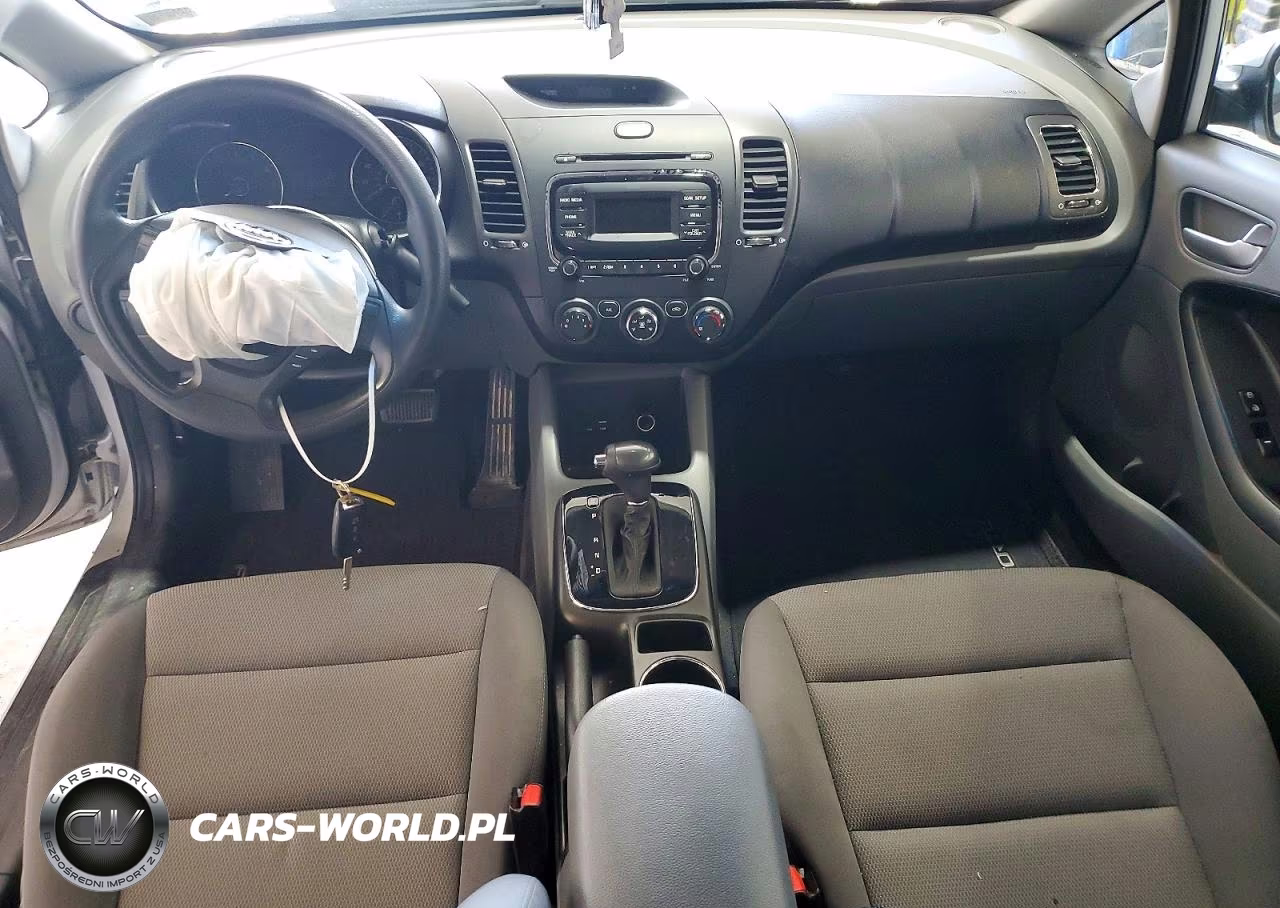 2017 Kia Forte Lx VIN:3KPFK4A78HE056553 - 8
