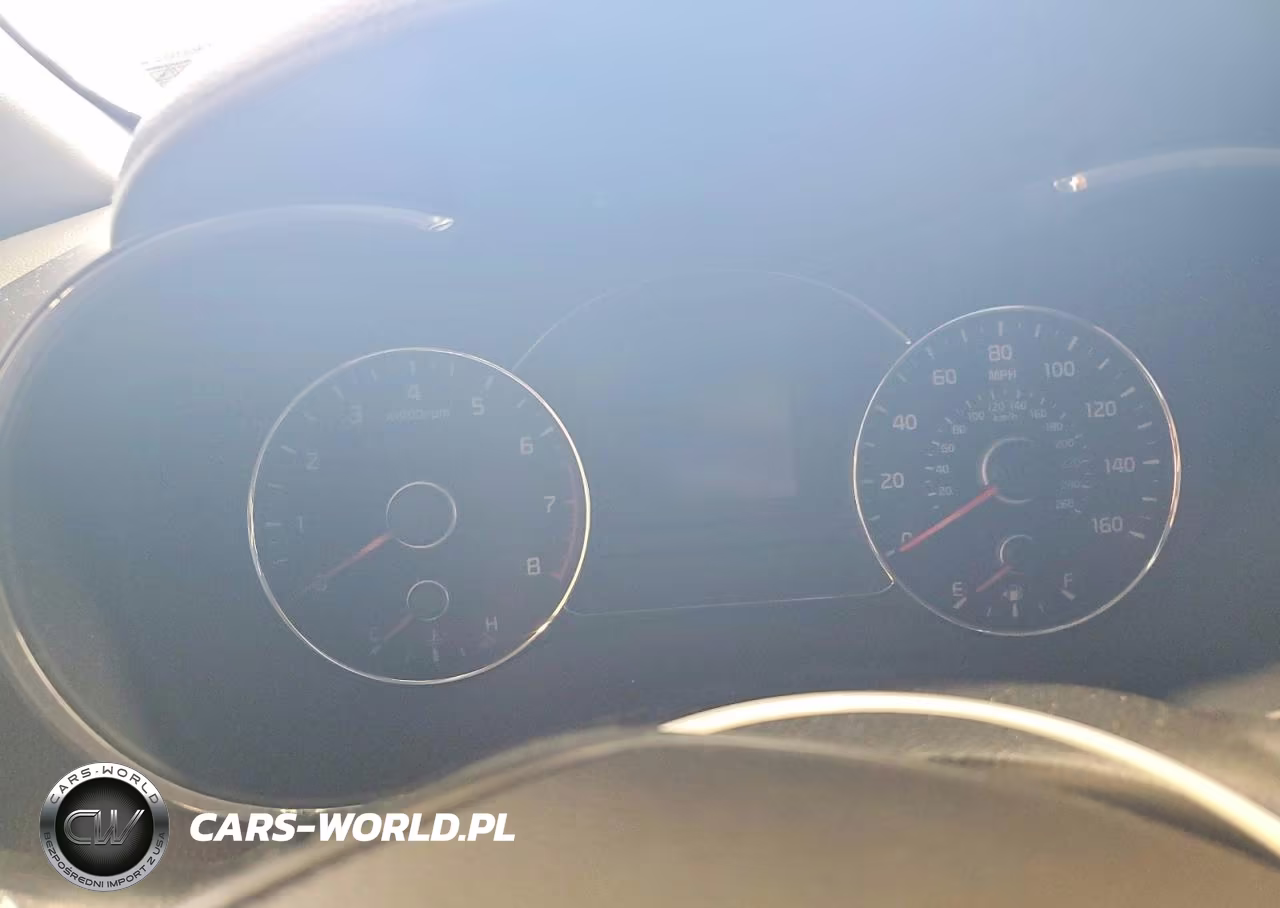 2017 Kia Forte Lx VIN:3KPFK4A78HE056553 - 9