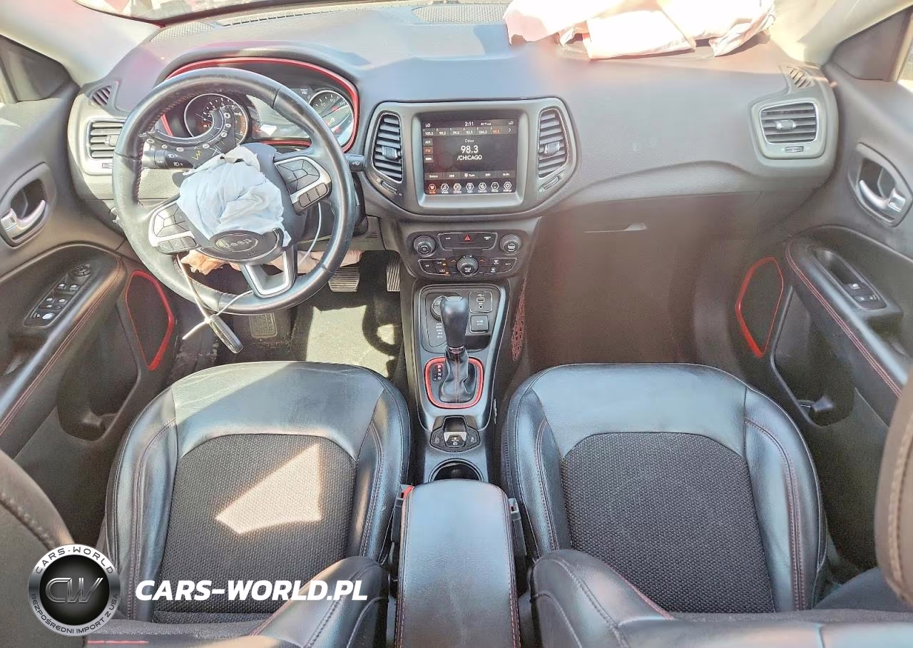 2019 Jeep Compass Trailhawk VIN:3C4NJDDB8KT744070 - 8