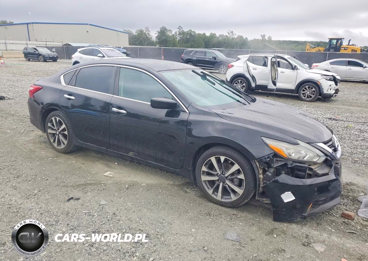 2017 Nissan Altima 2.5 Sr VIN:1N4AL3AP8HN360579 - 4