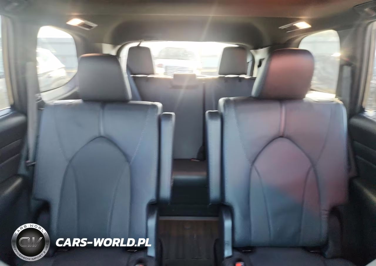2025 Toyota Grand Highlander Hybrid VIN:5TDACAB55SS061659 - 10