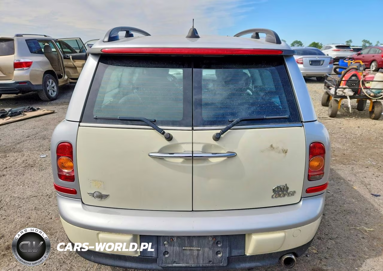 2010 Mini Cooper Clubman VIN:WMWML3C53ATX51981 - 6