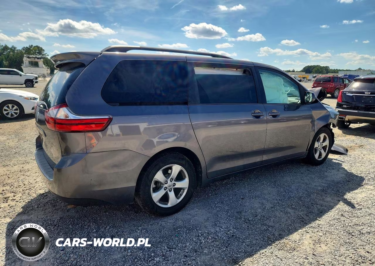 2016 Toyota Sienna Le VIN:5TDKK3DC7GS762189 - 3