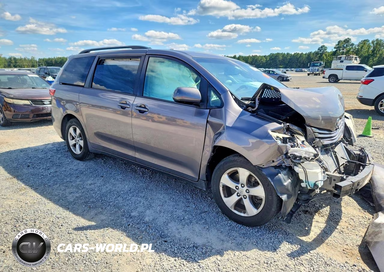 2016 Toyota Sienna Le VIN:5TDKK3DC7GS762189 - 4