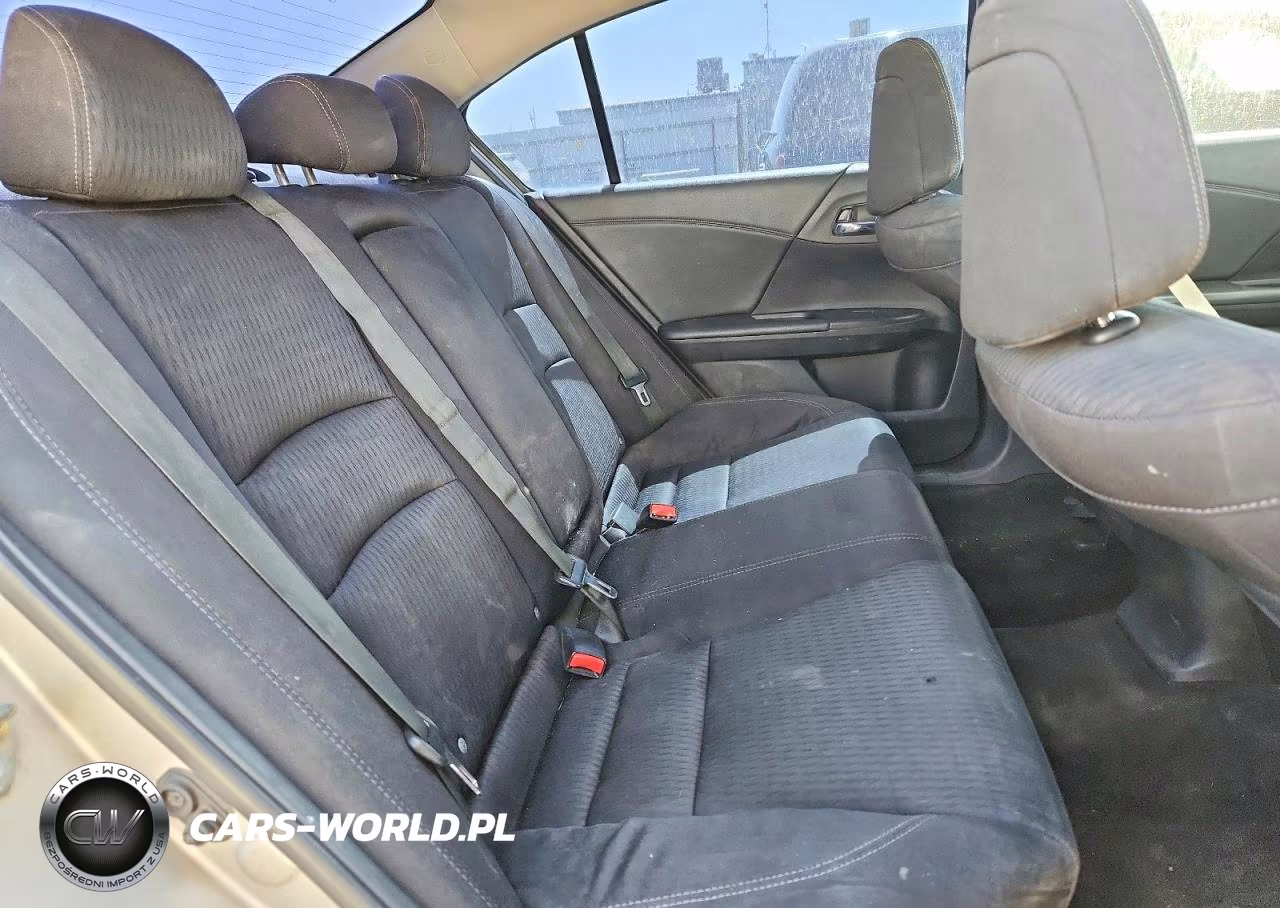 2015 Honda Accord Sport VIN:1HGCR2F5XFA208201 - 10
