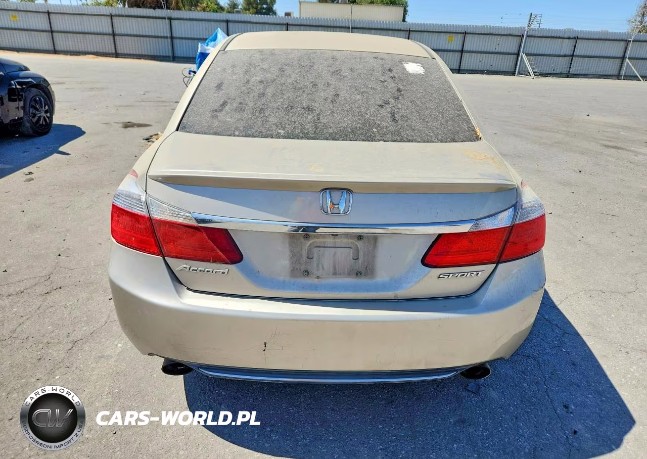 2015 Honda Accord Sport VIN:1HGCR2F5XFA208201 - 6