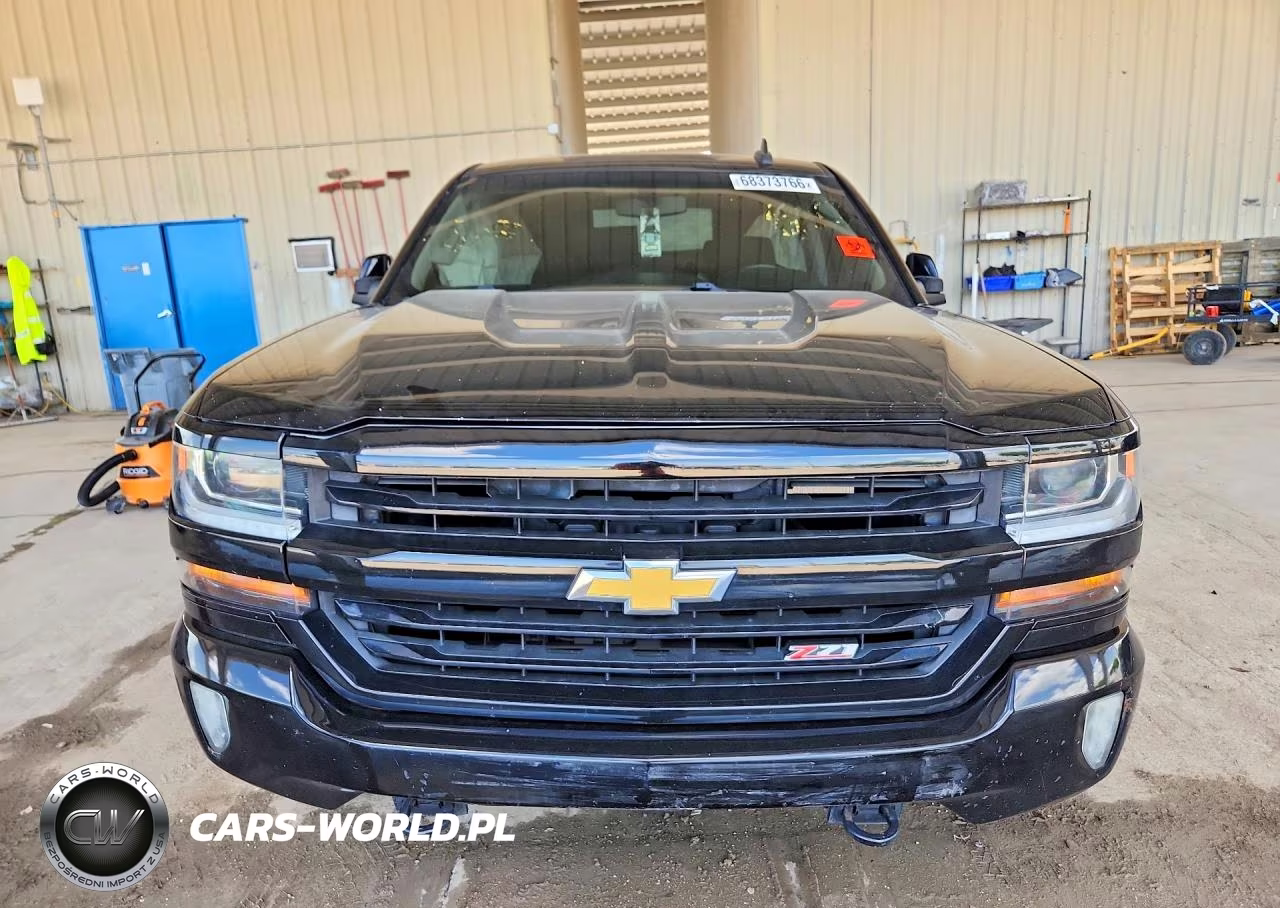 2018 Chevrolet Silverado K1500 Lt VIN:3GCUKREC5JG335495 - 5