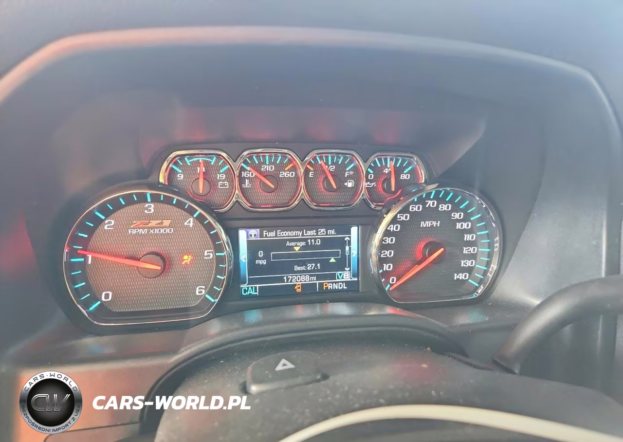 2018 Chevrolet Silverado K1500 Lt VIN:3GCUKREC5JG335495 - 9