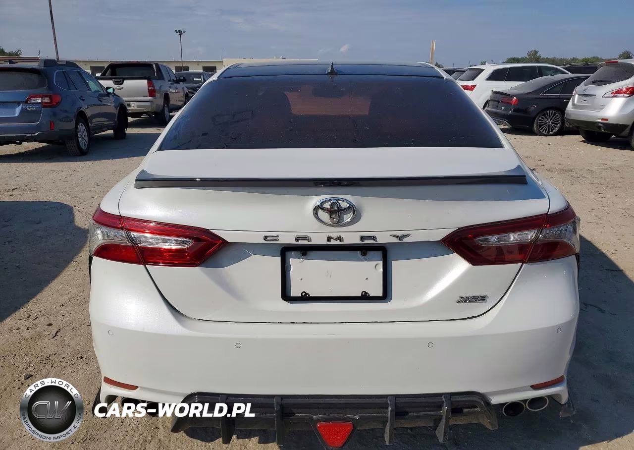 2018 Toyota Camry Xse VIN:4T1B61HK4JU105990 - 6