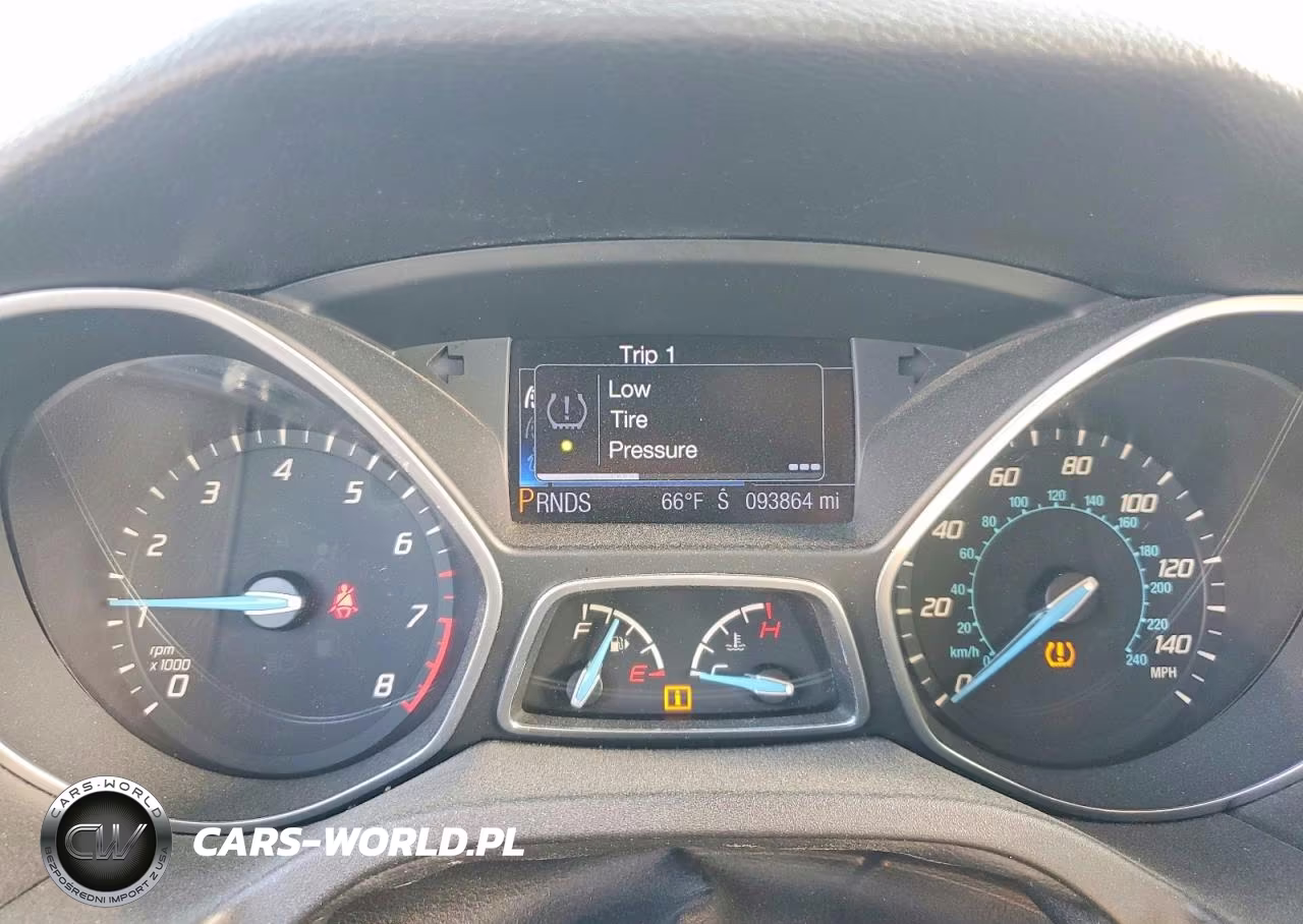 2013 Ford Focus Titanium VIN:1FADP3N28DL211286 - 9