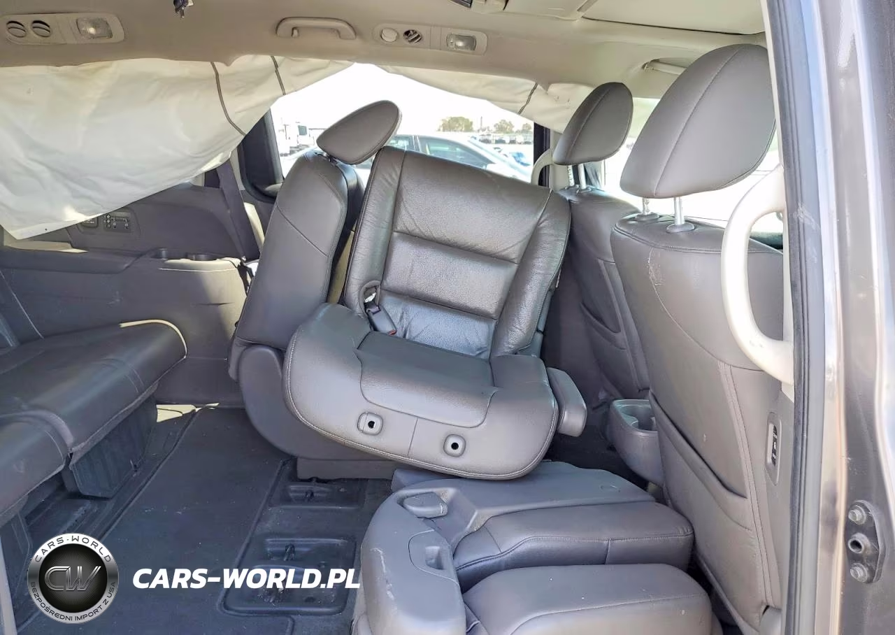 2012 Honda Odyssey Touring VIN:5FNRL5H97CB087772 - 11