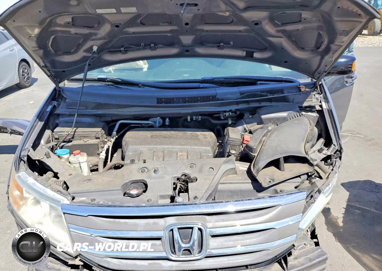 2012 Honda Odyssey Touring VIN:5FNRL5H97CB087772 - 12